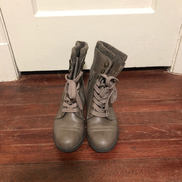 Combat Boots - Picture 2 of 3